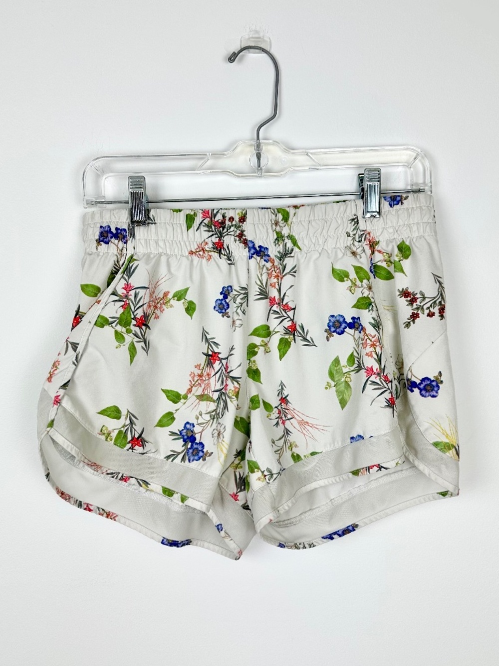 Athleta Floral White Botanics Printed Mesh Racer Run Lined Athletic Shorts S